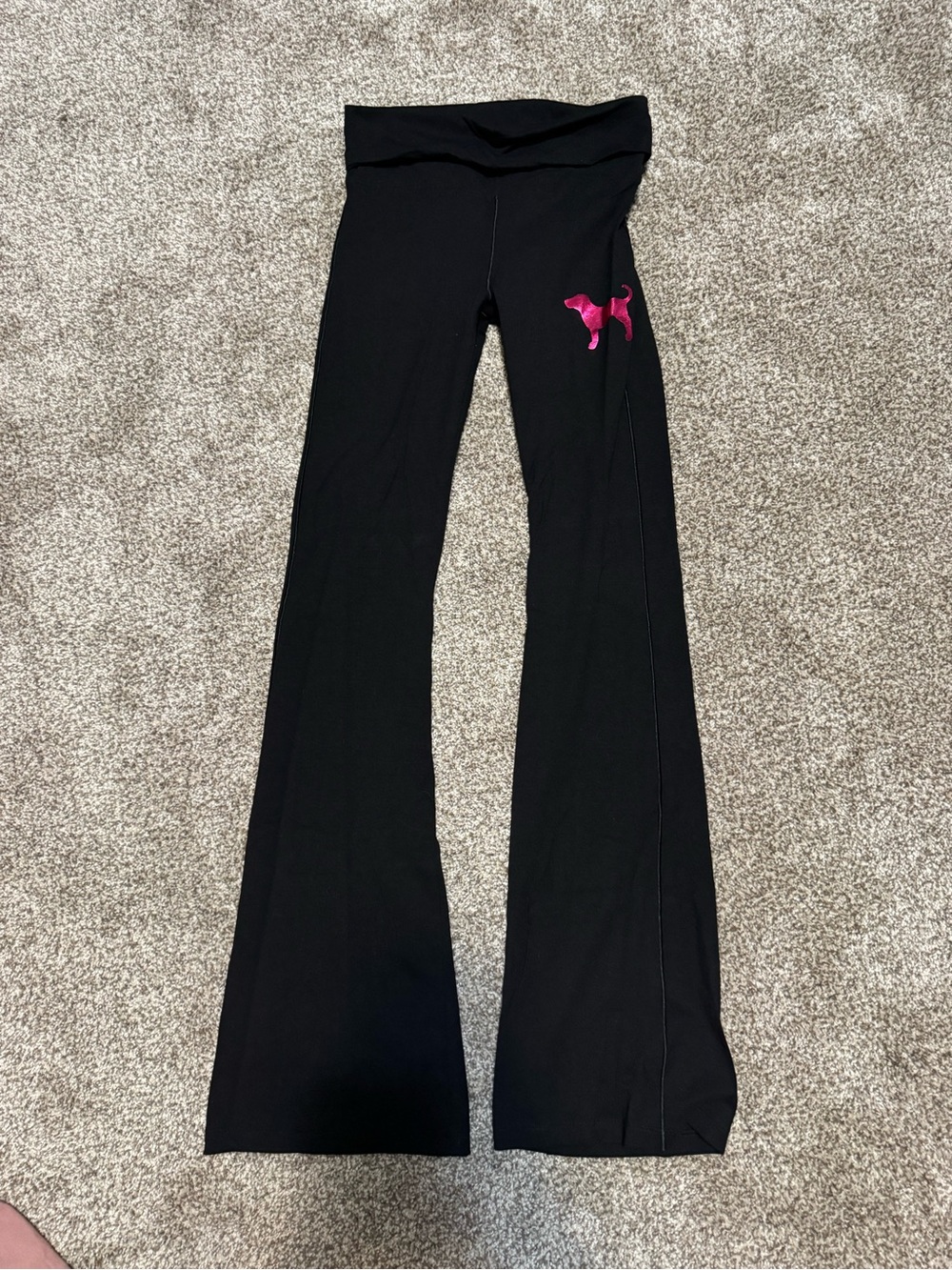 NWOT PINK Victoria's Secret Black Flare Leggings with Pink Dog Logo
